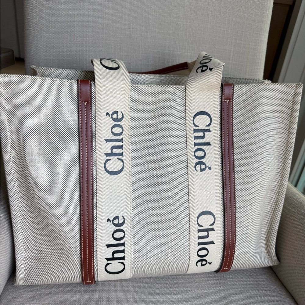 *Authentic* Chloe Woody large tote - Picture 3 of 14